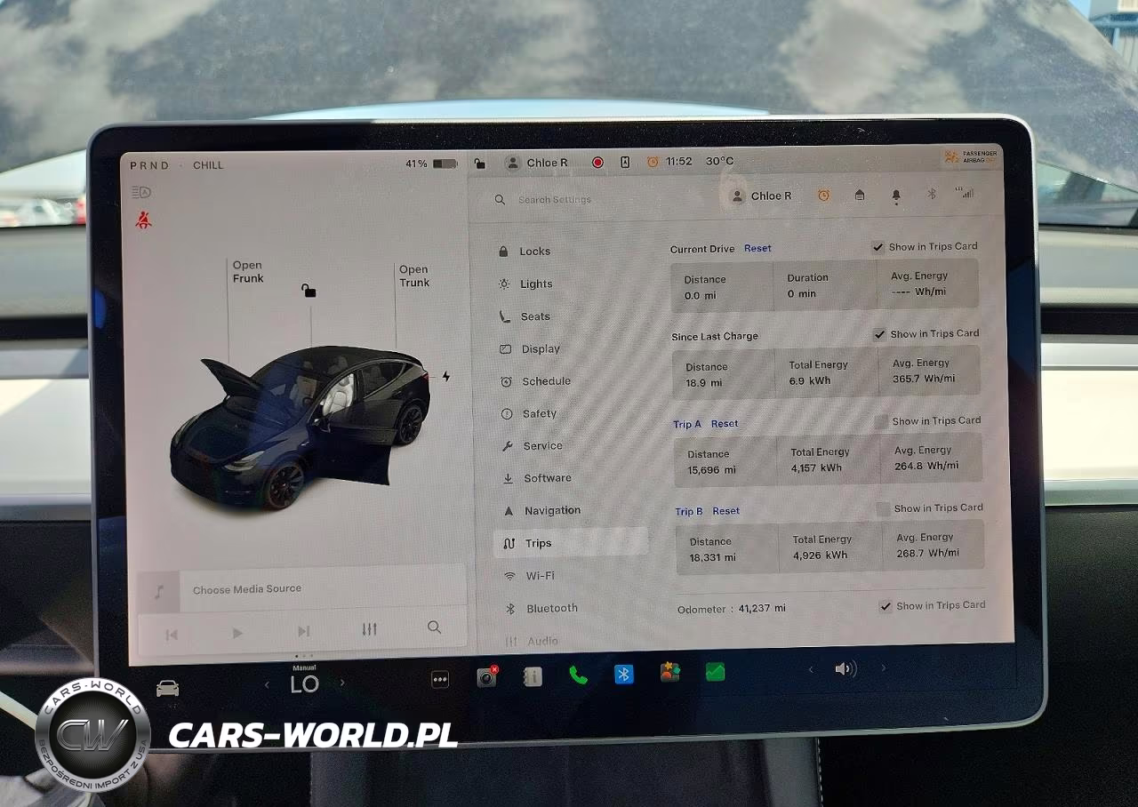2021 Tesla Model Y VIN:5YJYGDEEXMF302980 - 9