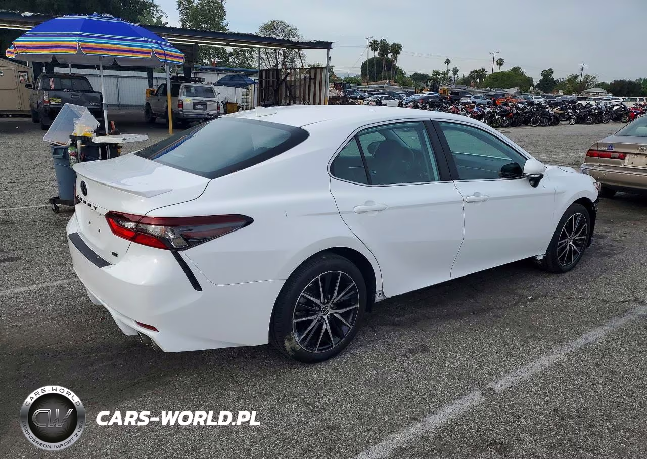 2024 Toyota Camry Se VIN:4T1T11AK0RU869828 - 3