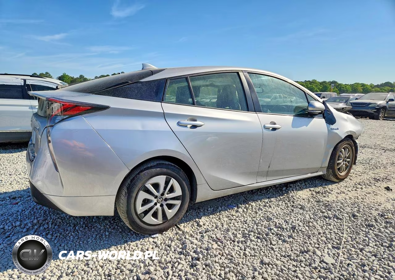 2016 Toyota Prius Four VIN:JTDKARFU3G3017503 - 3