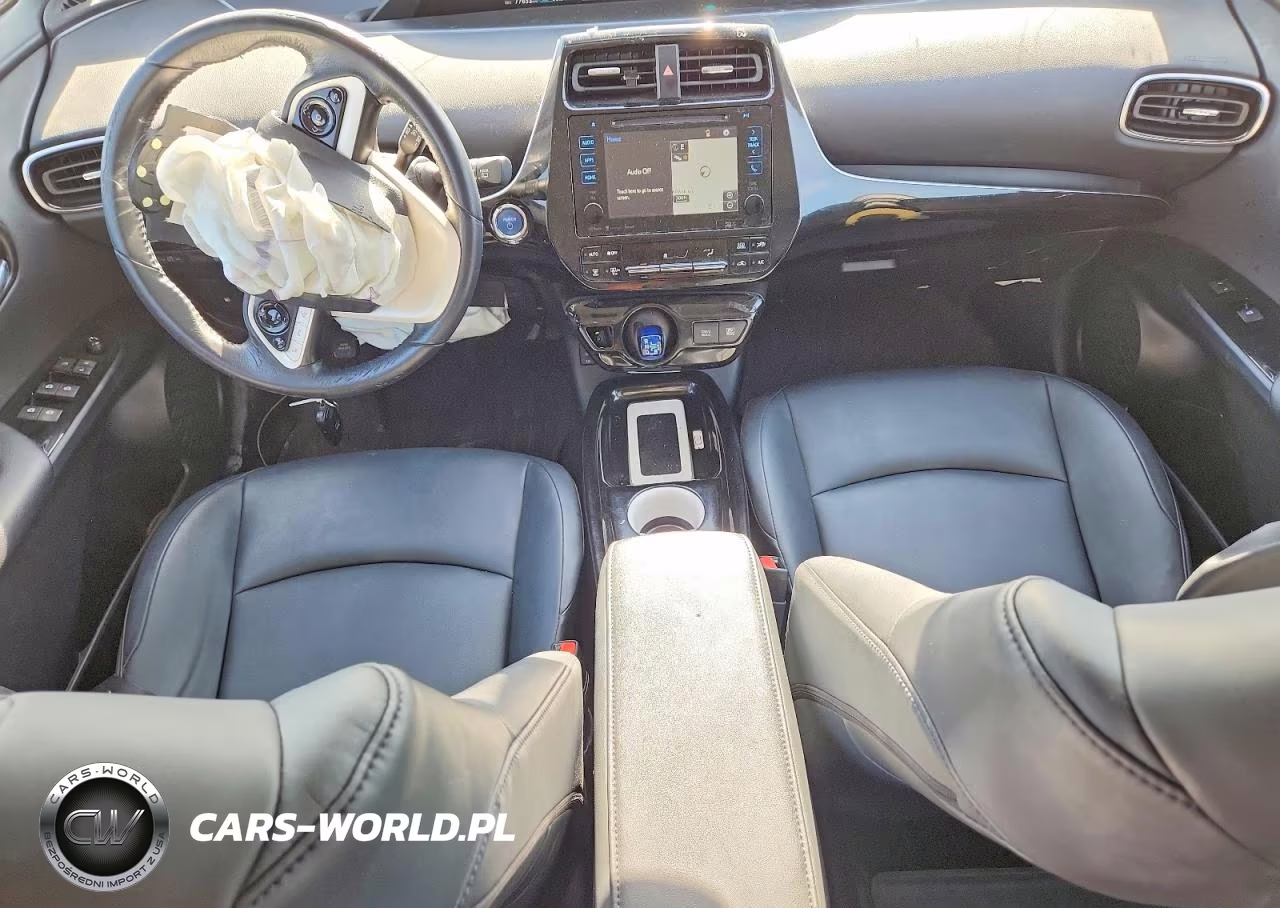 2016 Toyota Prius Four VIN:JTDKARFU3G3017503 - 8
