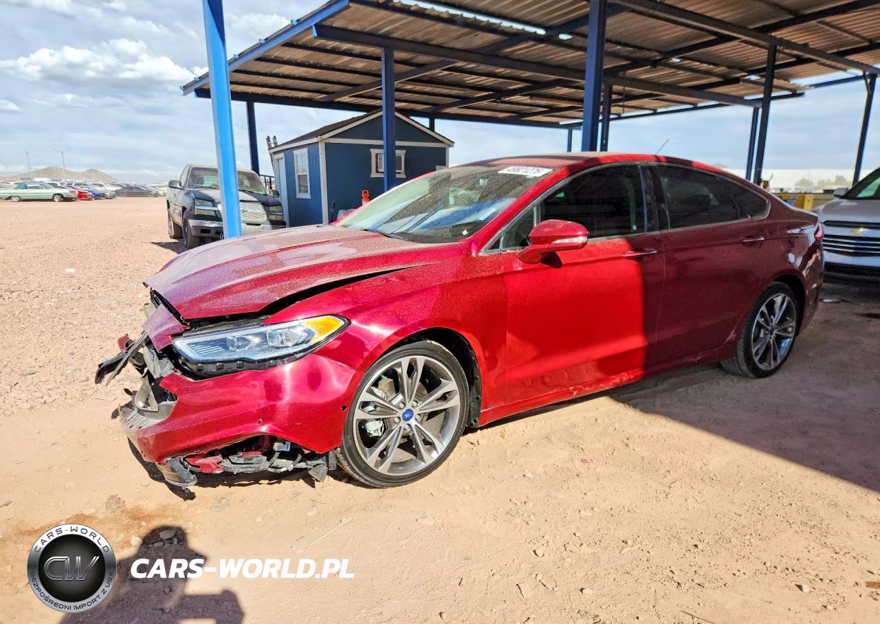 2017 Ford Fusion Titanium – zdjęcie 1 z 13