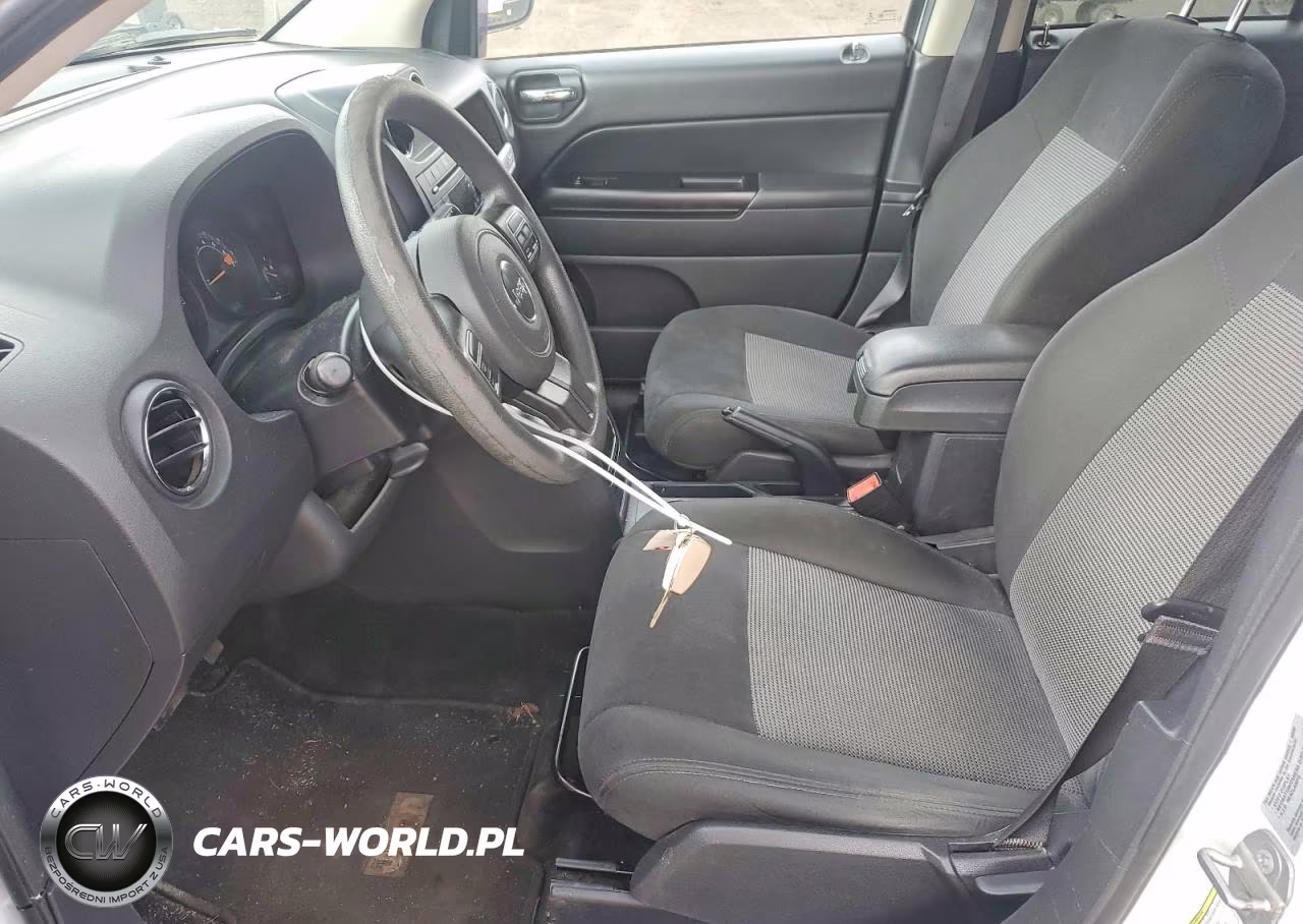 2017 Jeep Compass Sport VIN:1C4NJCBA5HD147610 - 7
