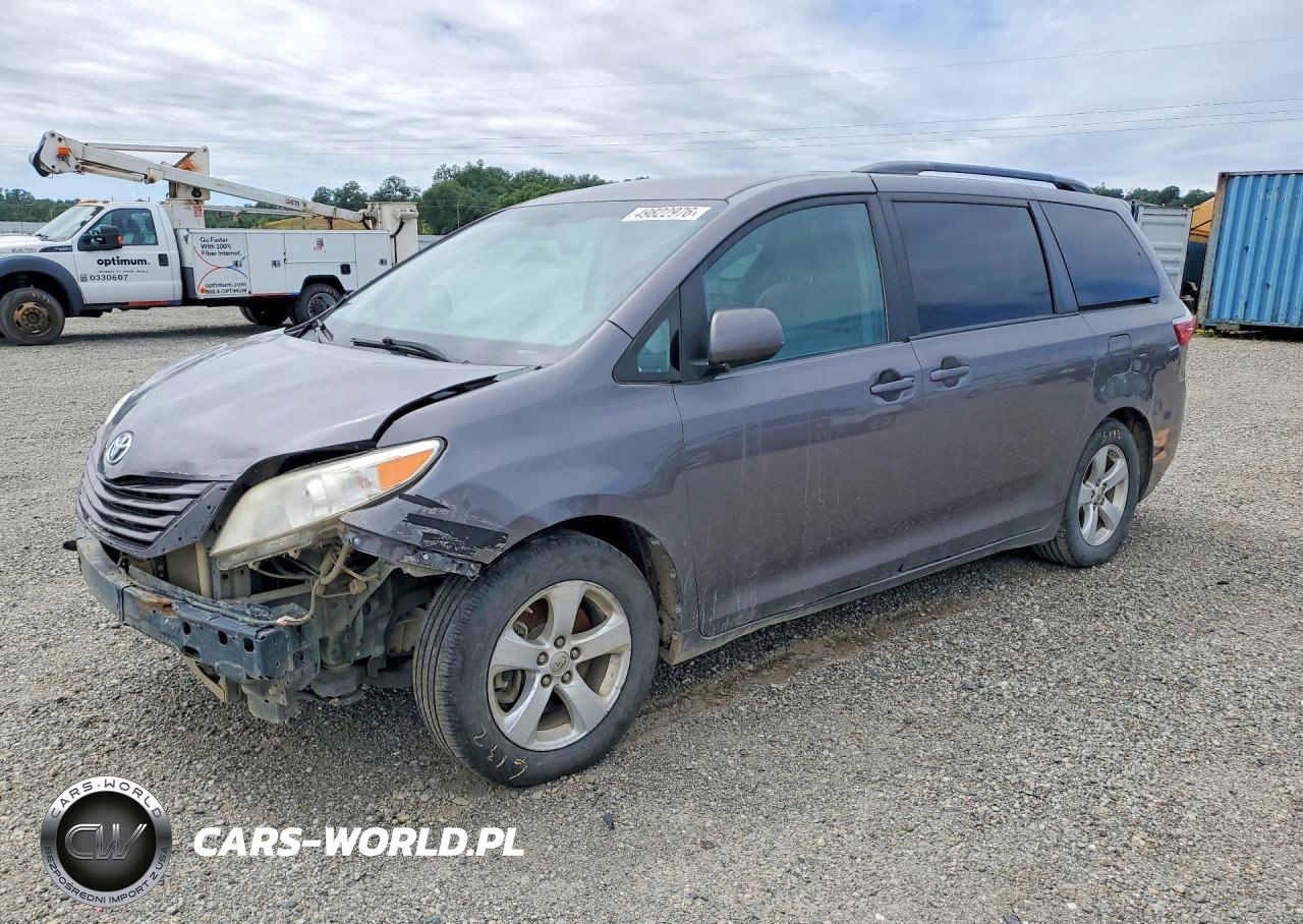 2016 Toyota Sienna Le 8-Passenger