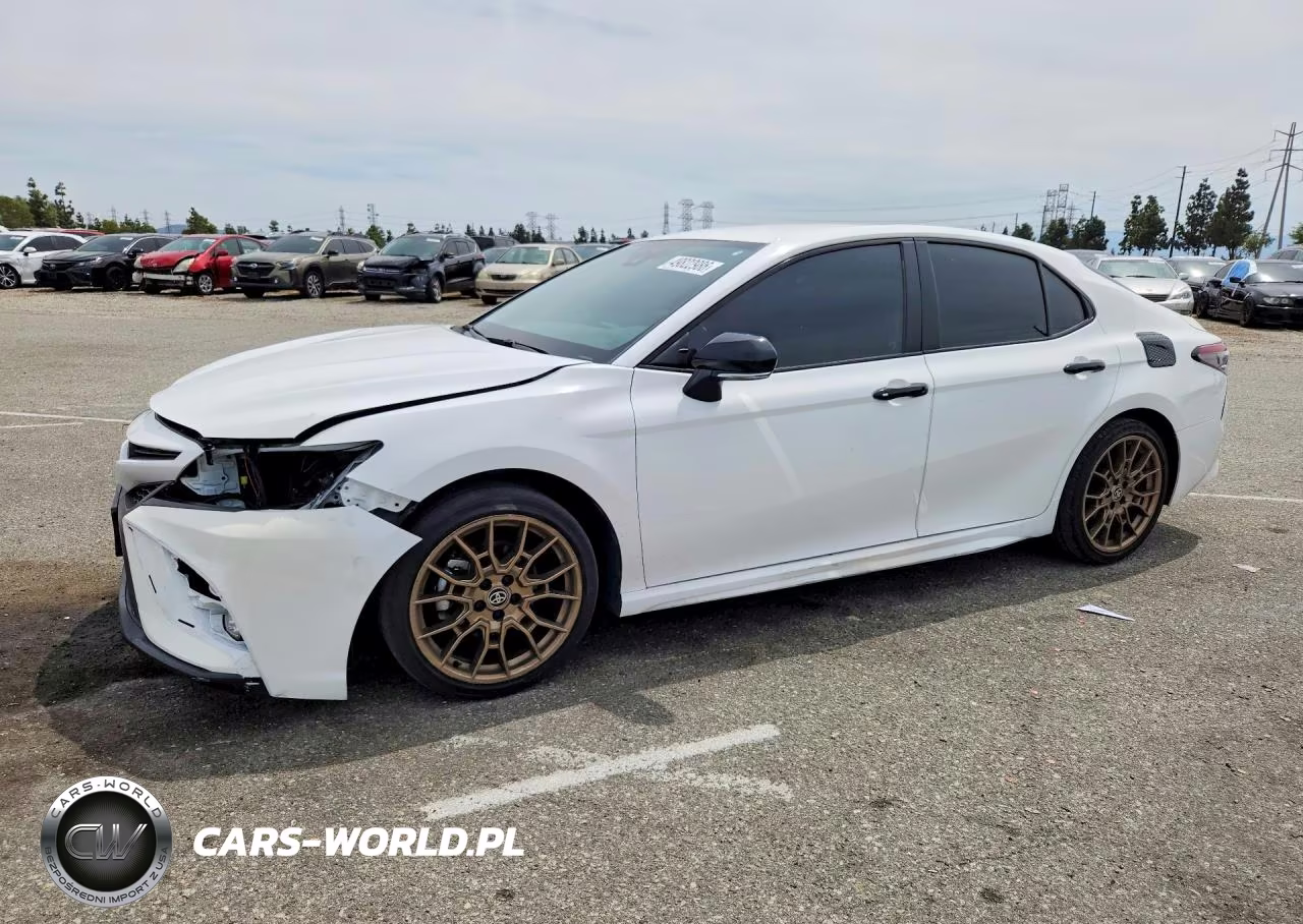 2024 Toyo Camry