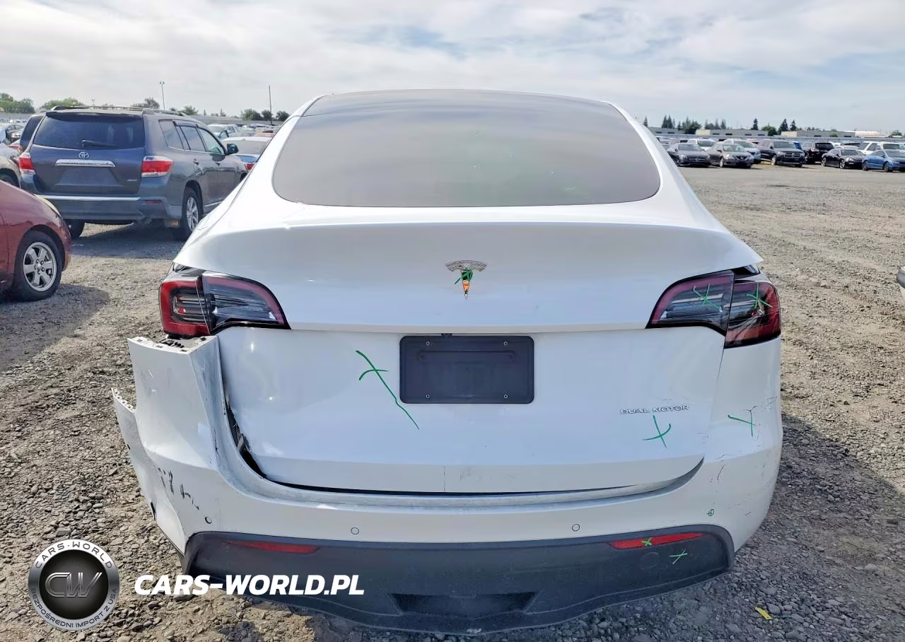 2021 Tesla Model Y VIN:5YJYGDEE3MF225109 - 6