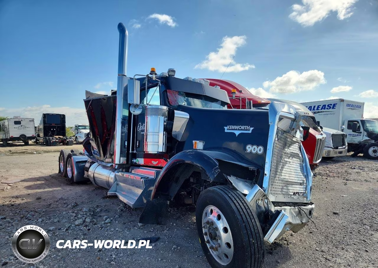2017 Kenworth W900 Semi Truck