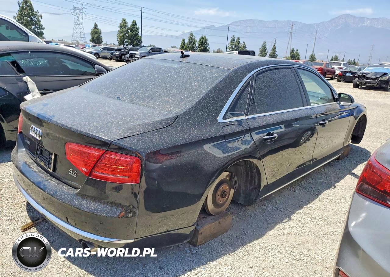 2011 Audi A8 L Quattro VIN:WAURVAFD8BN014594 - 3