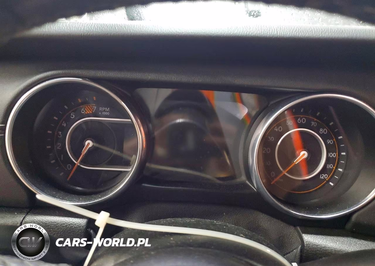 2020 Jeep Wrangler Unlimited Sahara VIN:1C4HJXEN4LW223074 - 9