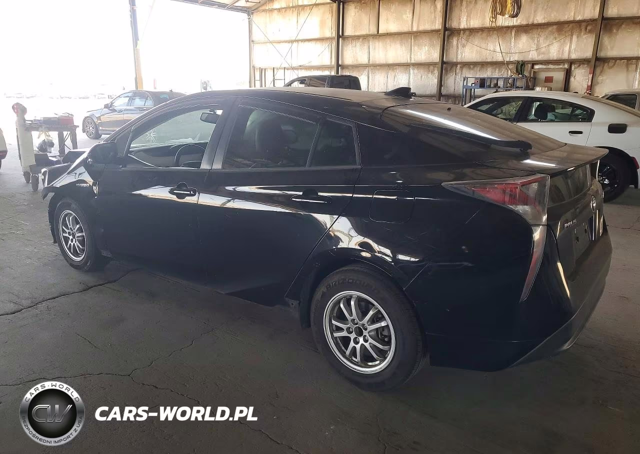 2016 Toyota Prius Four VIN:JTDKARFU3G3008817 - 2