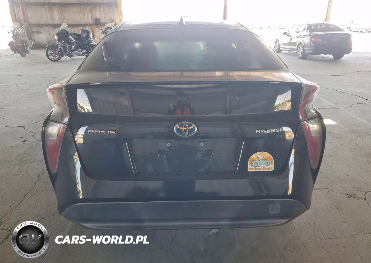 2016 Toyota Prius Four VIN:JTDKARFU3G3008817 - 6