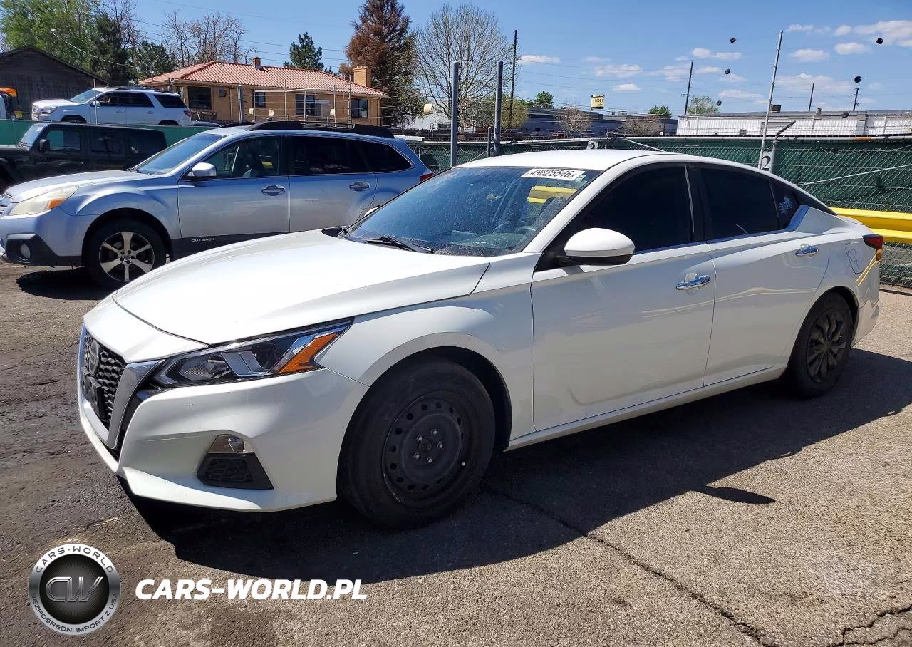2024 Niss Altima