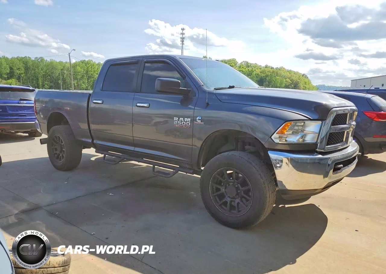 2015 Ram 2500 Slt VIN:3C6UR5DLXFG573718 - 4