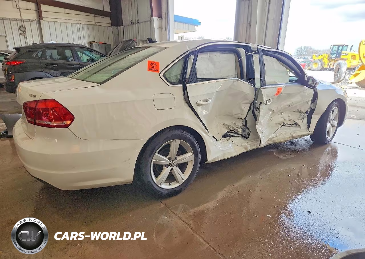 2015 Volkswagen Passat Se VIN:1VWBS7A34FC023662 - 3