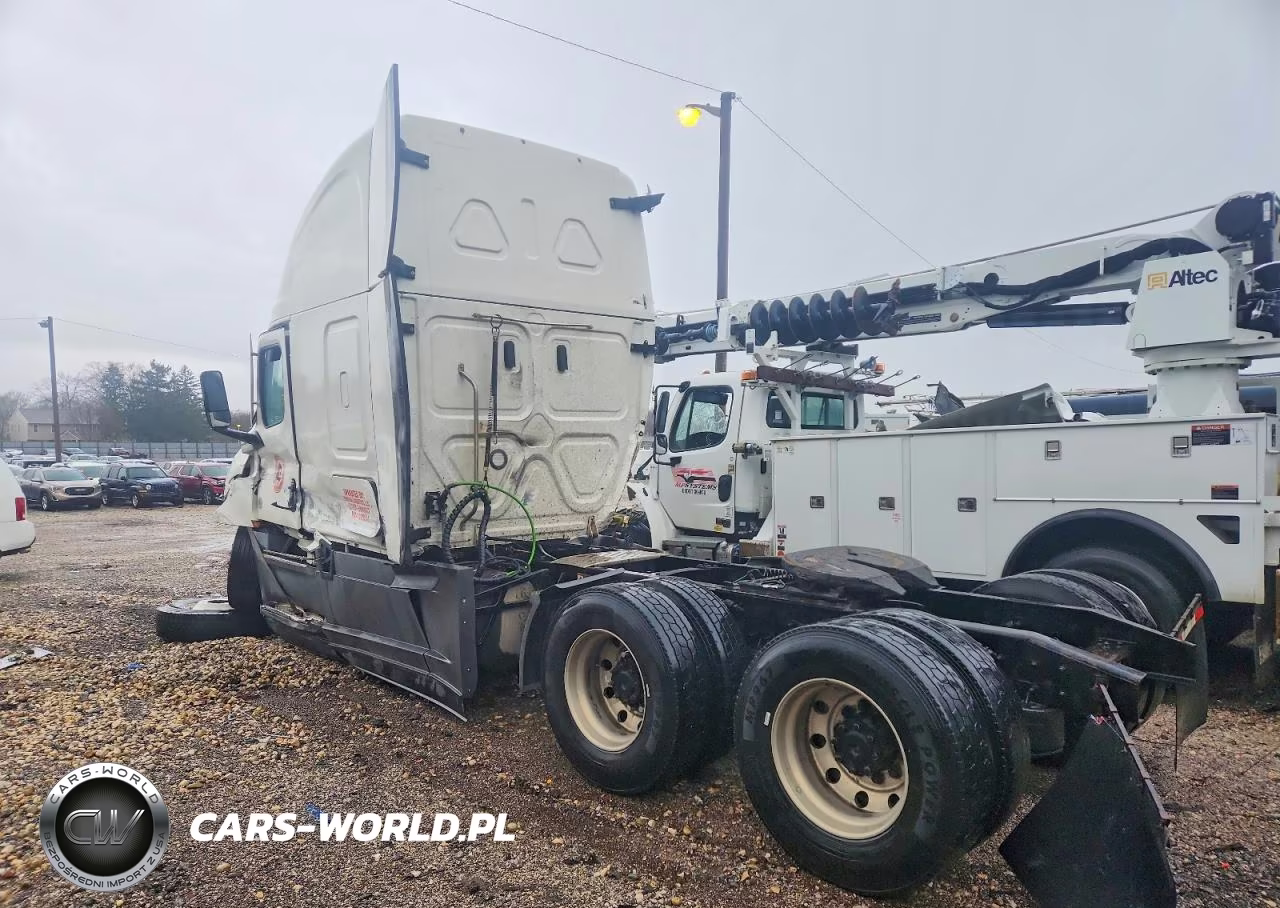 2021 Freightliner Cascadia 126 Semi Truck VIN:3AKJHHDR3MSMS2298 - 3