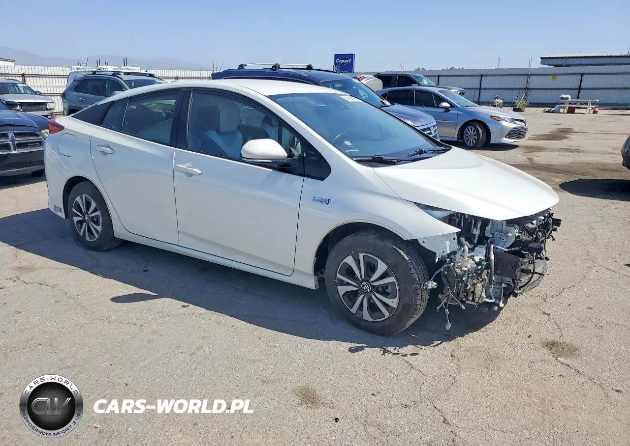 2019 Toyota Prius Prime Plus VIN:JTDKARFP9K3119021 - 4