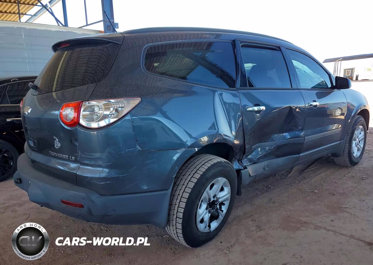 2012 Chevrolet Traverse Ls VIN:1GNKRFED7CJ420003 - 3