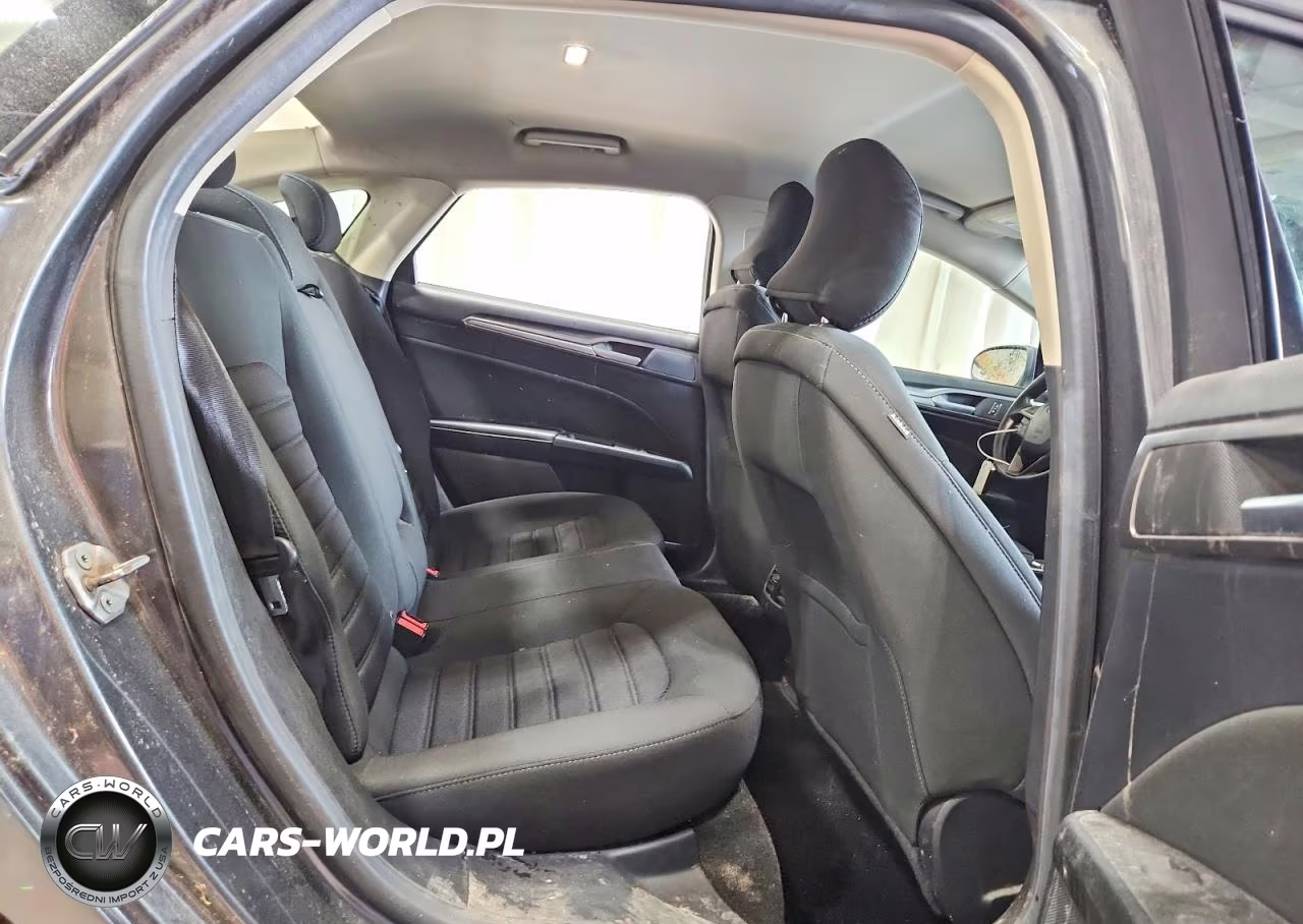 2019 Ford Fusion Se VIN:3FA6P0T98KR281926 - 10