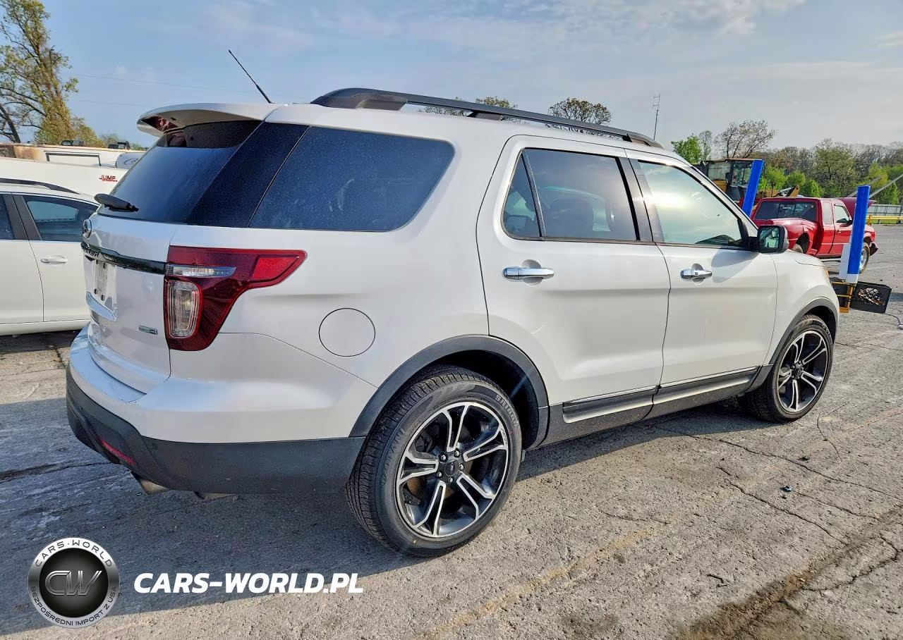 2014 Ford Explorer Sport VIN:1FM5K8GT1EGA90591 - 3