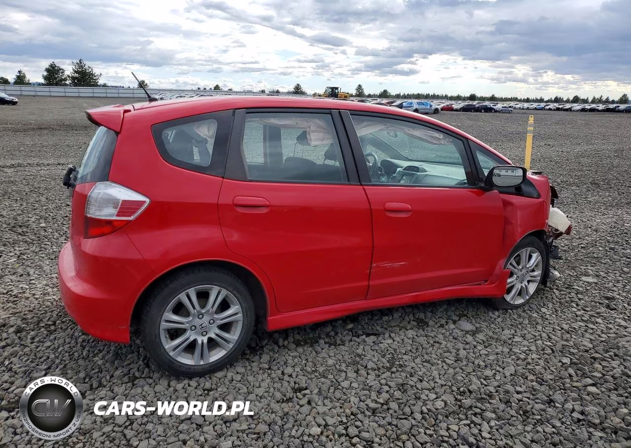 2010 Honda Fit Sport VIN:JHMGE8H44AC029134 - 3
