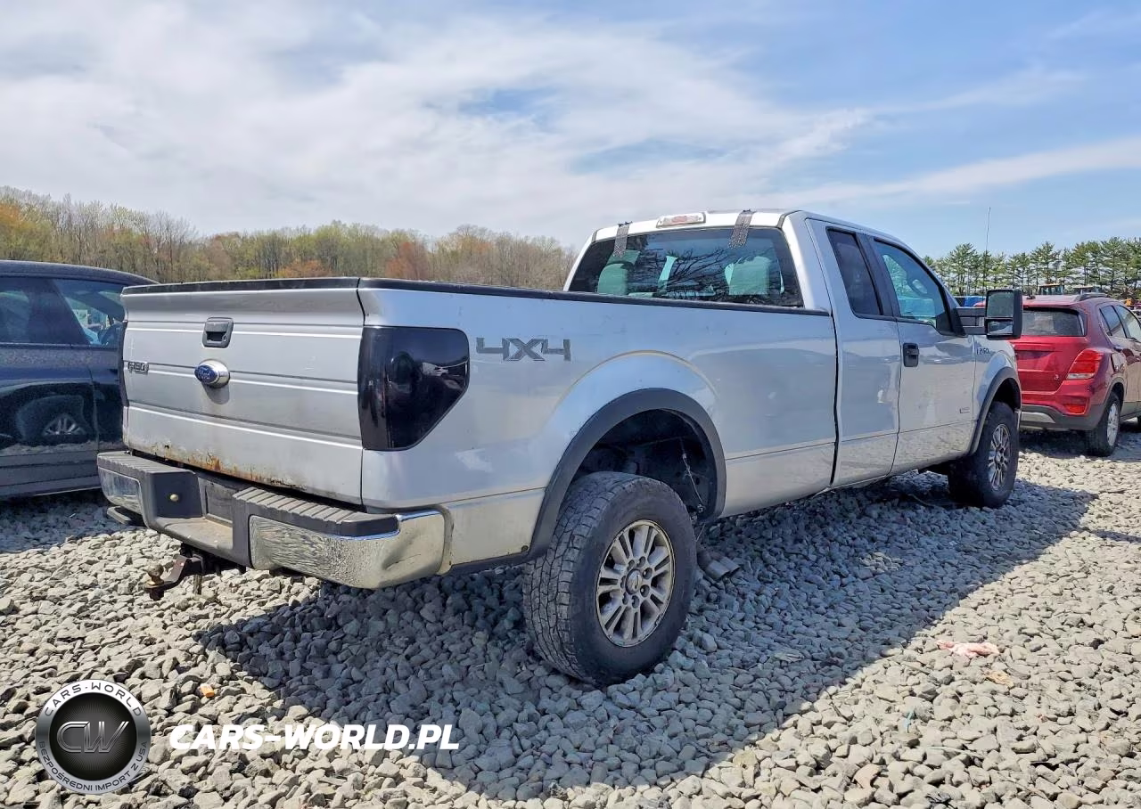 2011 Ford F150 Super Cab VIN:1FTVX1ETXBKE05025 - 3