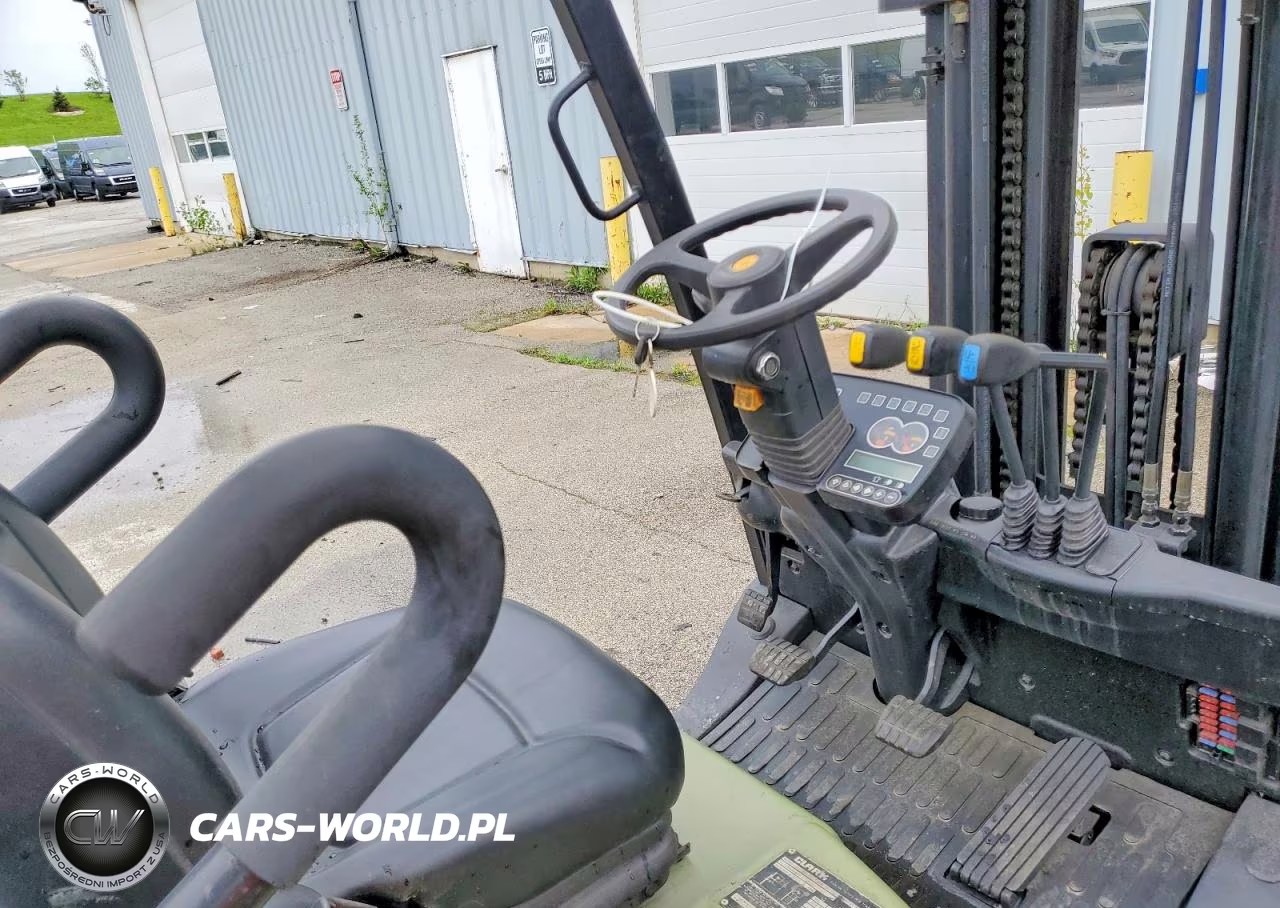 2014 Clark C30C Forklift VIN:C23L04739855CNF - 5