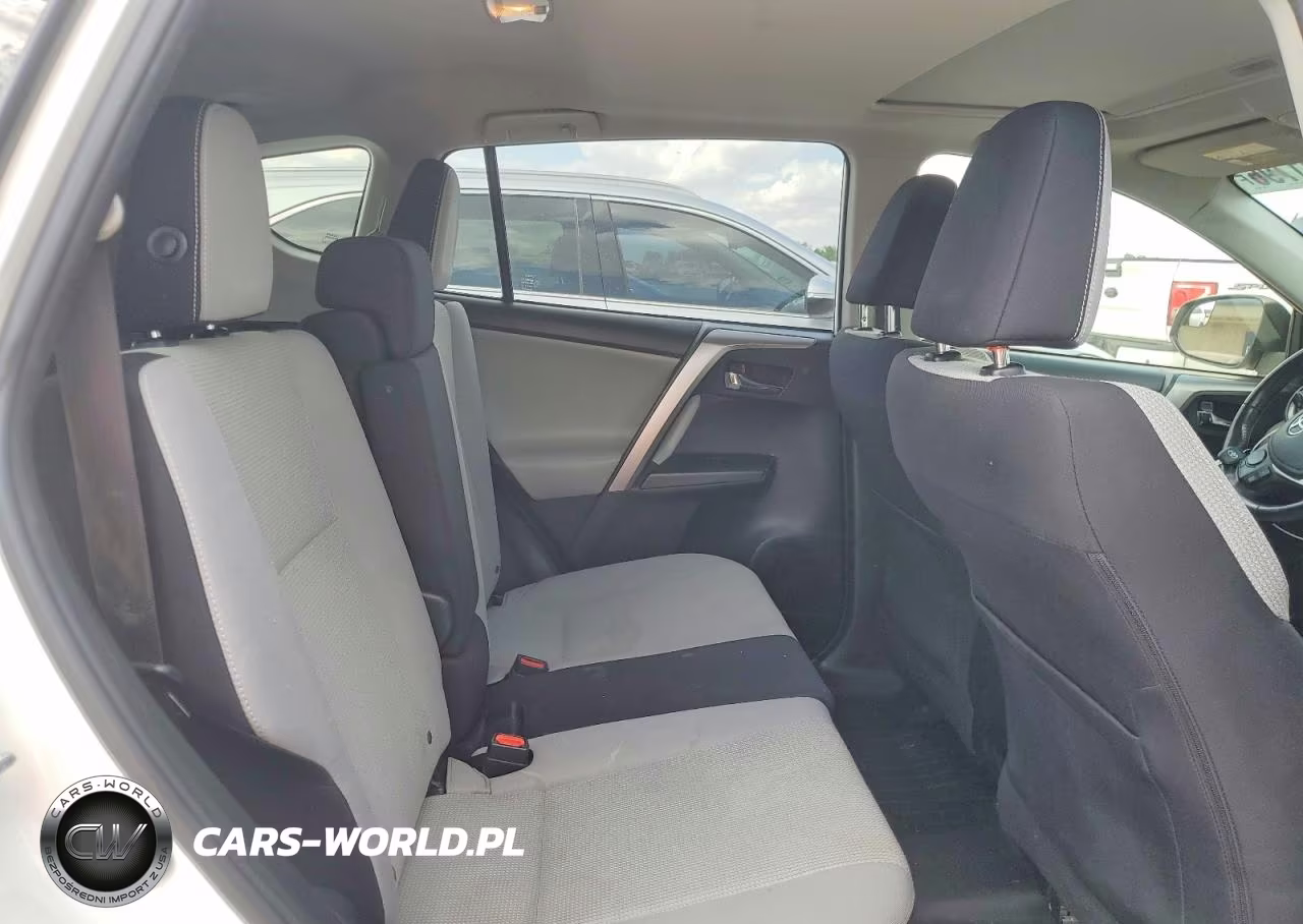 2017 Toyota Rav4 Xle VIN:JTMWFREV0HD103747 - 10