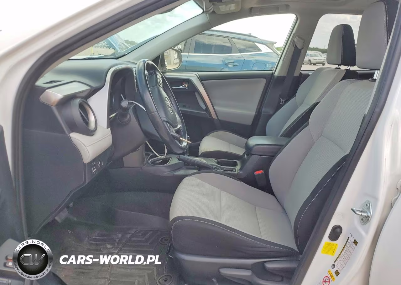 2017 Toyota Rav4 Xle VIN:JTMWFREV0HD103747 - 7