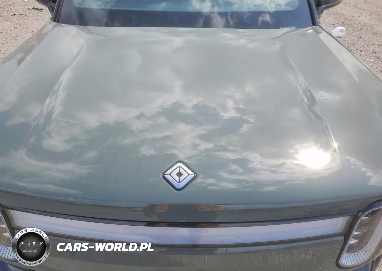 2022 Rivian R1T Launch Edition VIN:7FCTGAAL9NN011722 - 11