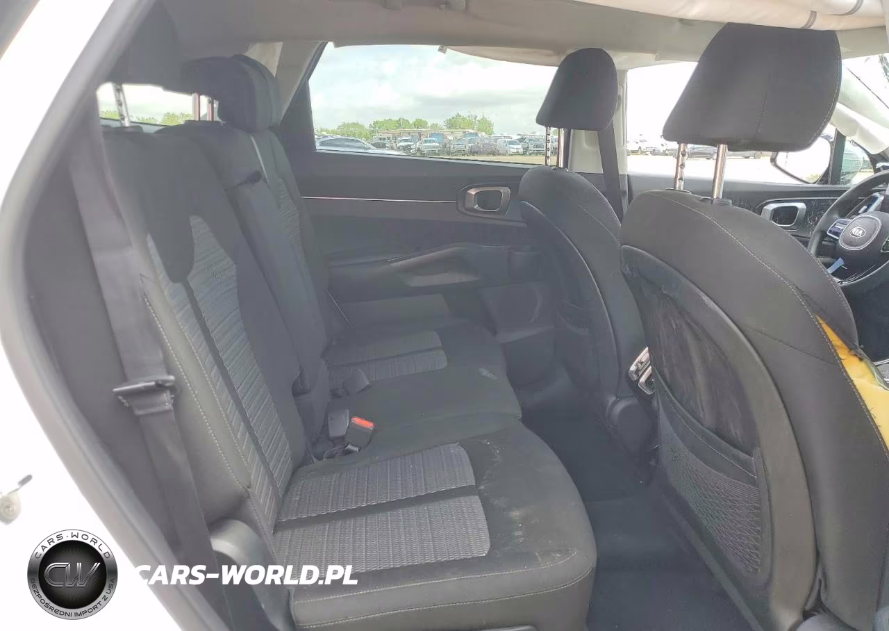 2021 Kia Sorento Lx VIN:5XYRG4LC0MG019857 - 10