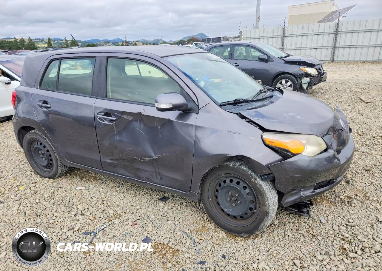 2013 Scion Xd Base VIN:JTKKUPB41D1029375 - 4