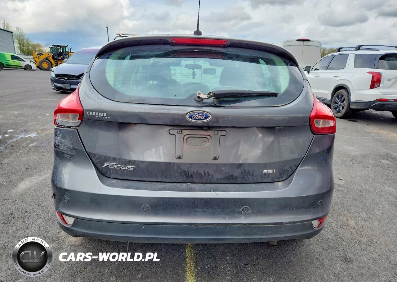 2018 Ford Focus Sel VIN:1FADP3M23JL261946 - 6