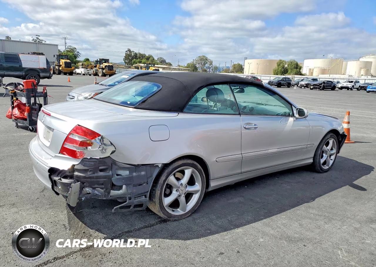 2004 Mercedes-Benz Clk 320 VIN:WDBTK65G74T033306 - 3