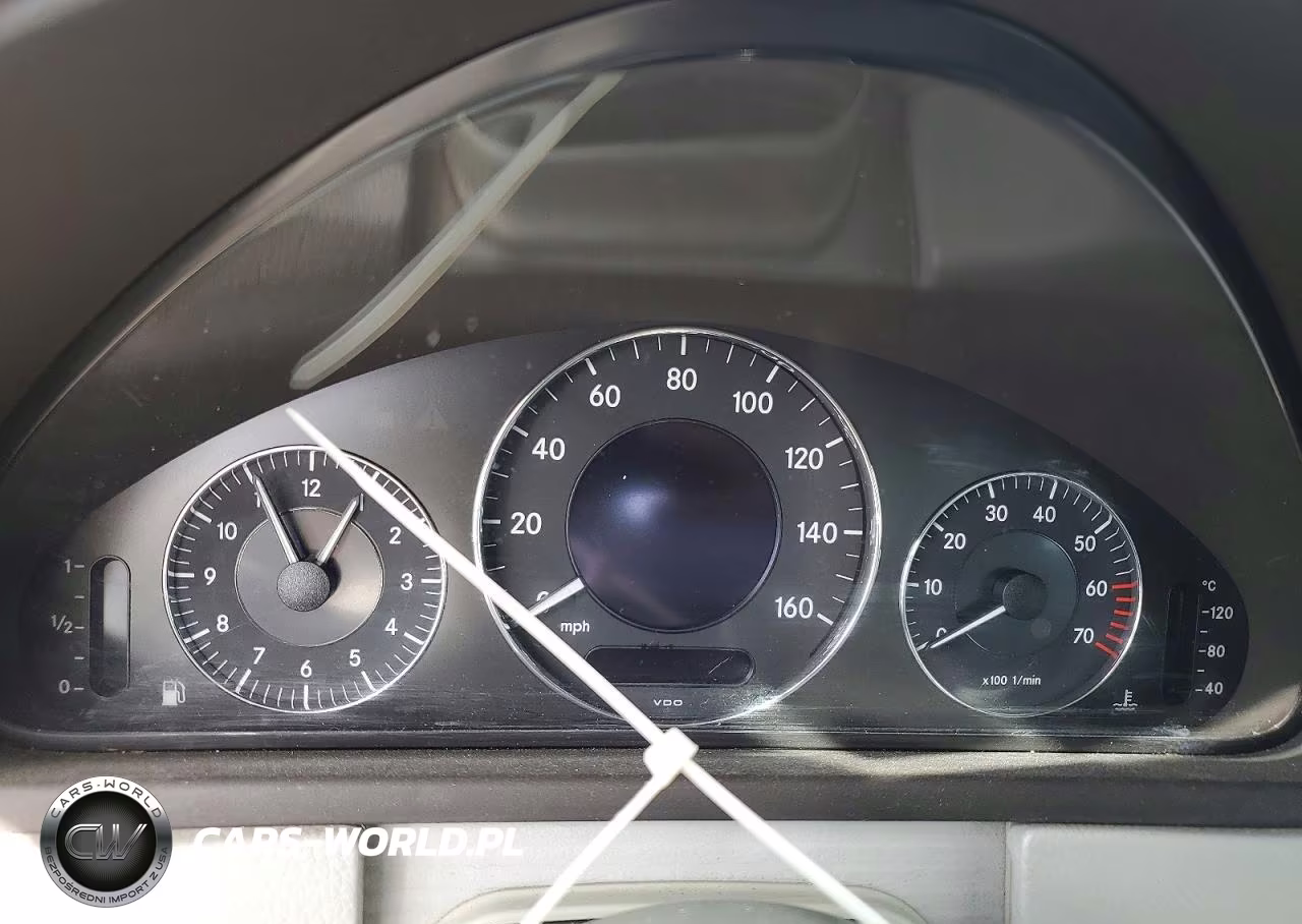 2004 Mercedes-Benz Clk 320 VIN:WDBTK65G74T033306 - 9