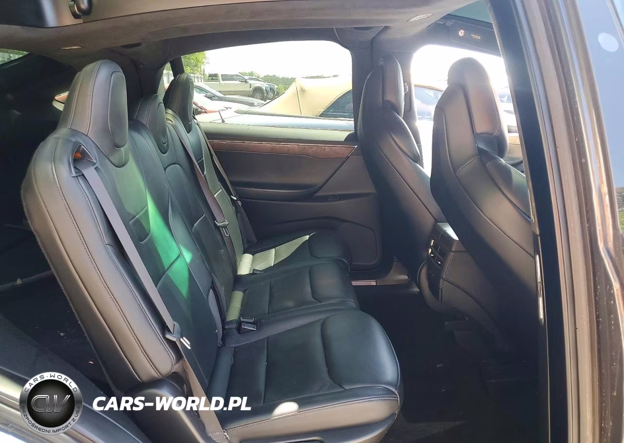 2017 Tesla Model X VIN:5YJXCDE23HF052212 - 10