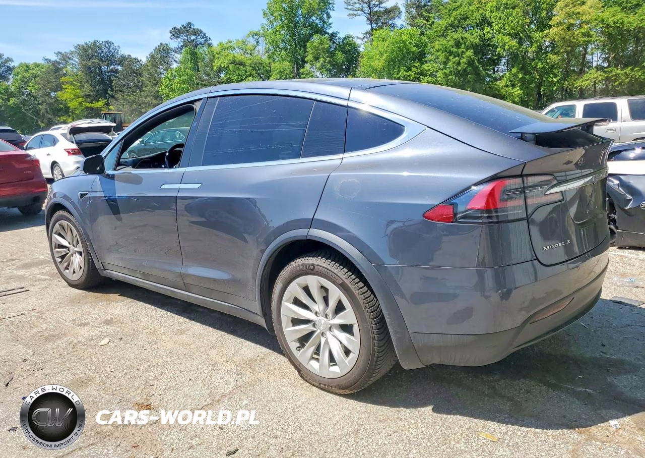 2017 Tesla Model X VIN:5YJXCDE23HF052212 - 2