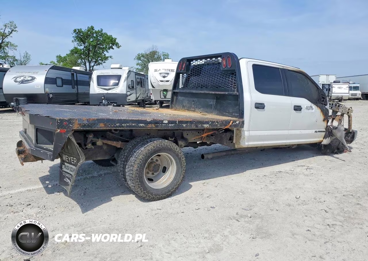 2019 Ford F350 VIN:1FD8W3HTXKEC68878 - 3
