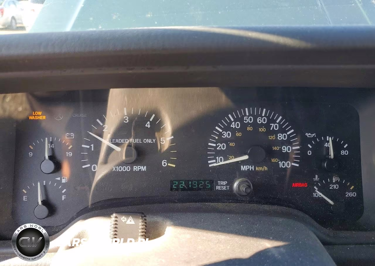 1999 Jeep Cherokee Sport VIN:1J4FF68S7XL634765 - 9