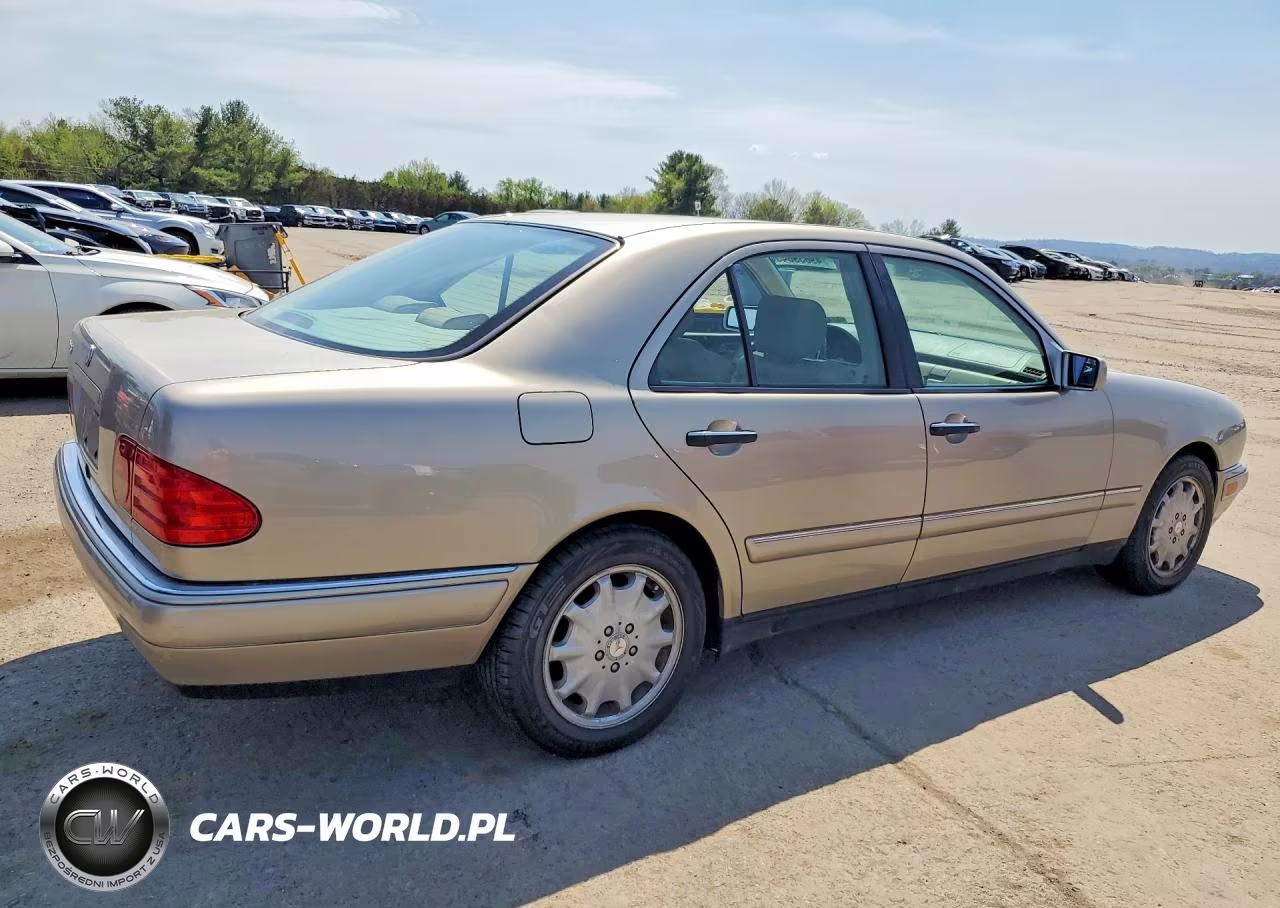 1999 Mercedes-Benz E 320 VIN:WDBJF65H0XA932237 - 3