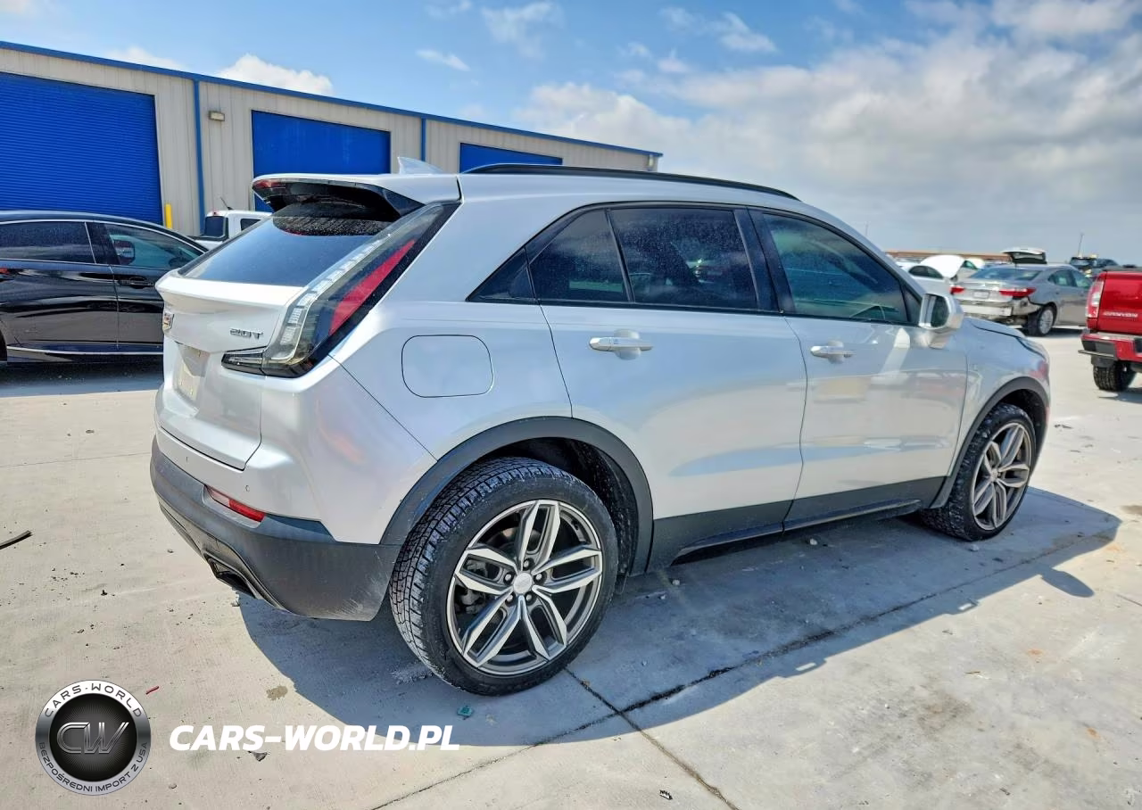 2019 Cadillac Xt4 Sport VIN:1GYFZER49KF119548 - 3