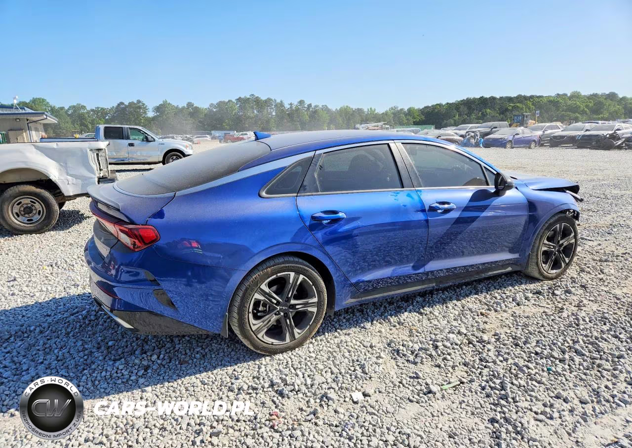 2023 Kia K5 Gt Line VIN:5XXG64J22PG180529 - 3