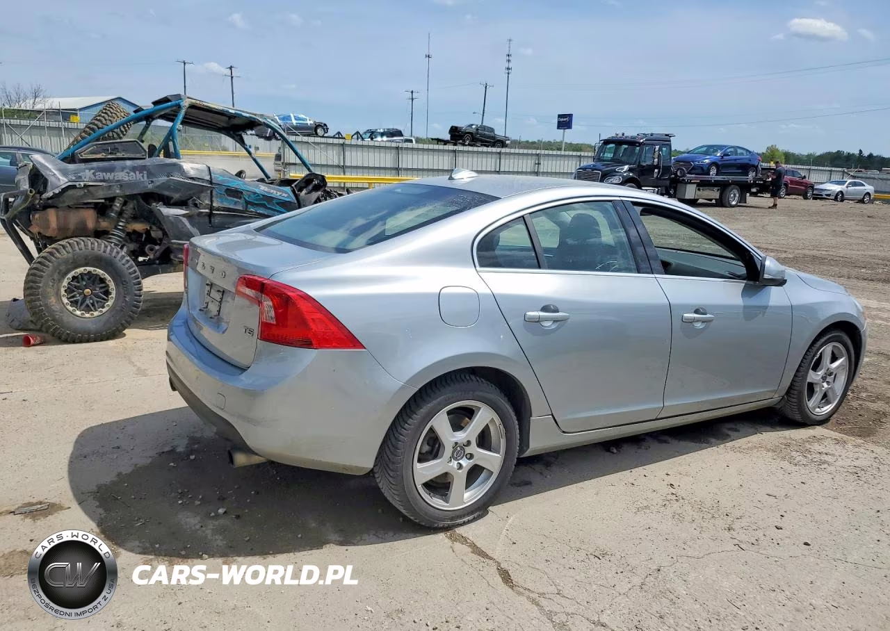 2013 Volvo S60 T5 VIN:YV1612FS1D1228806 - 3