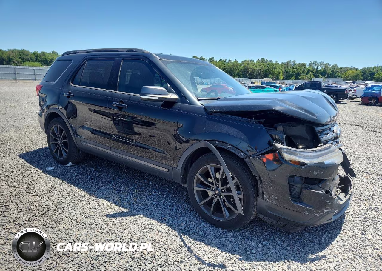 2018 Ford Explorer Xlt VIN:1FM5K7D86JGB27185 - 4