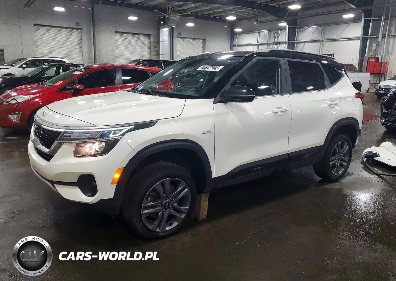 2023 Kia Seltos S VIN:KNDEUCAA4P7376799 - 1