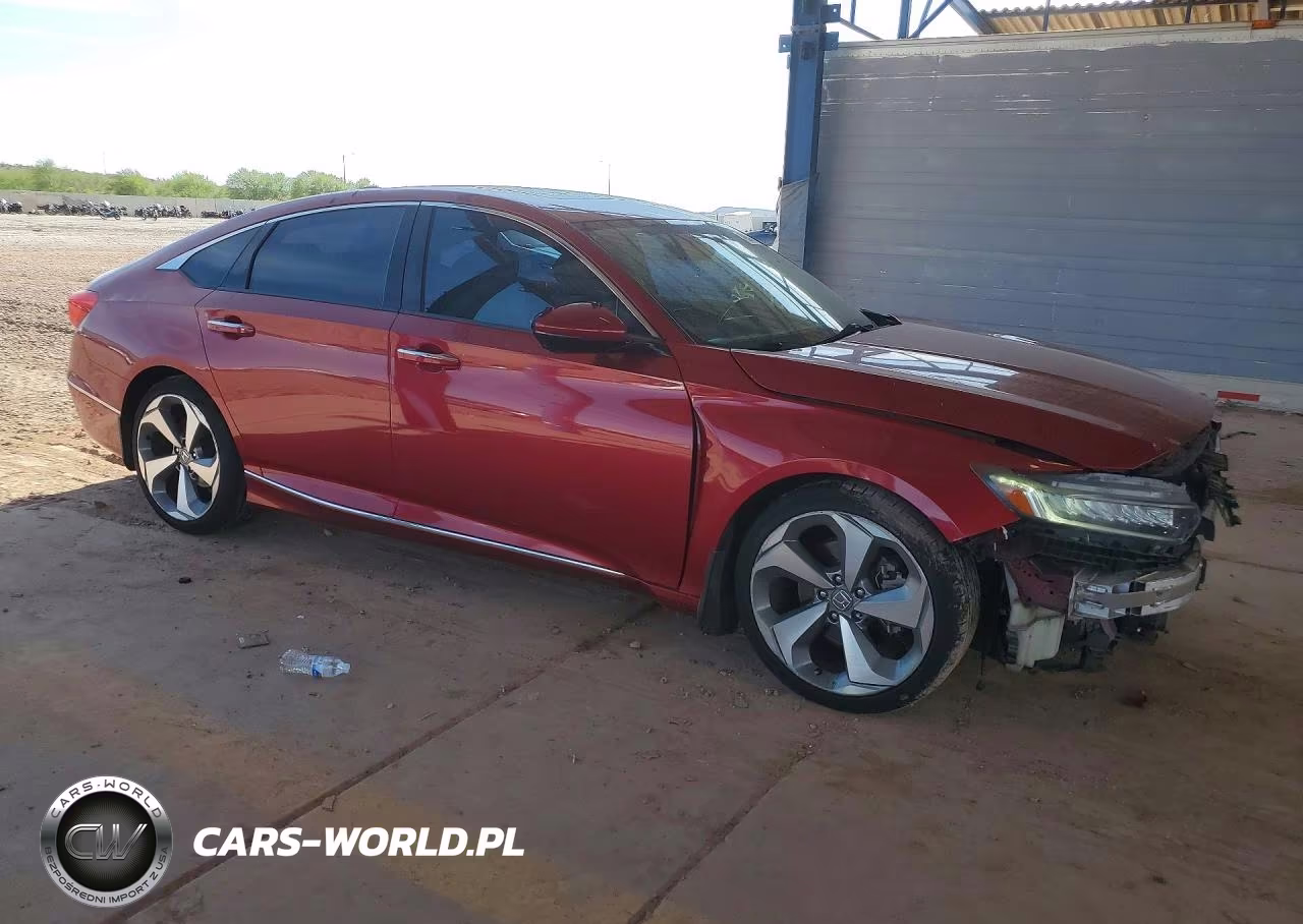 2018 Honda Accord Touring VIN:1HGCV1F91JA073160 - 4