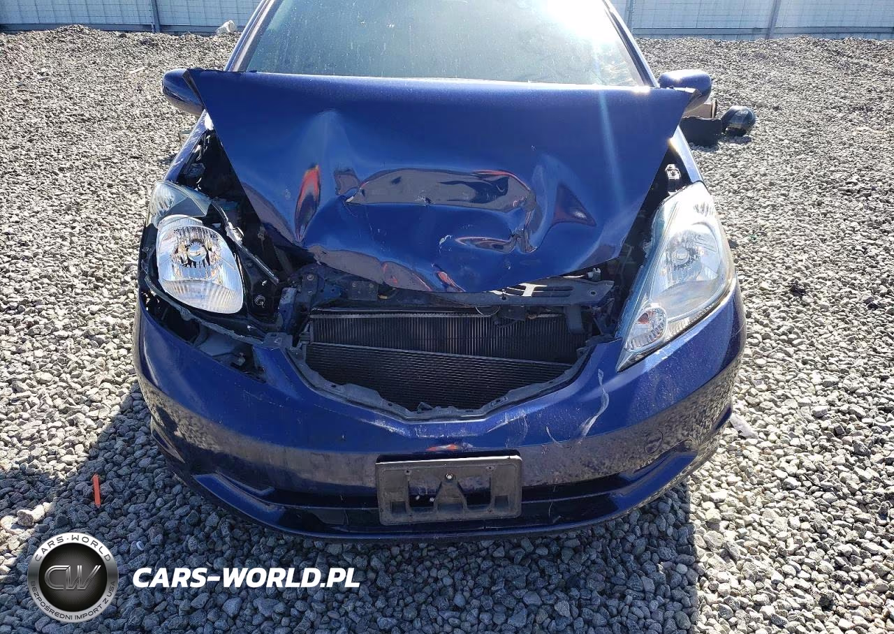 2011 Honda Fit Sport VIN:JHMGE8H66BC022558 - 11
