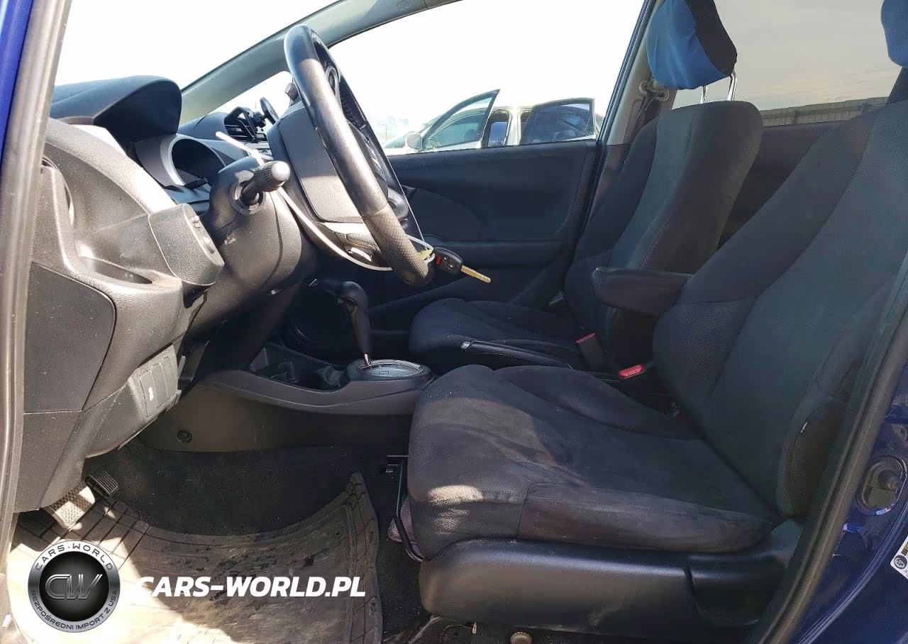 2011 Honda Fit Sport VIN:JHMGE8H66BC022558 - 7