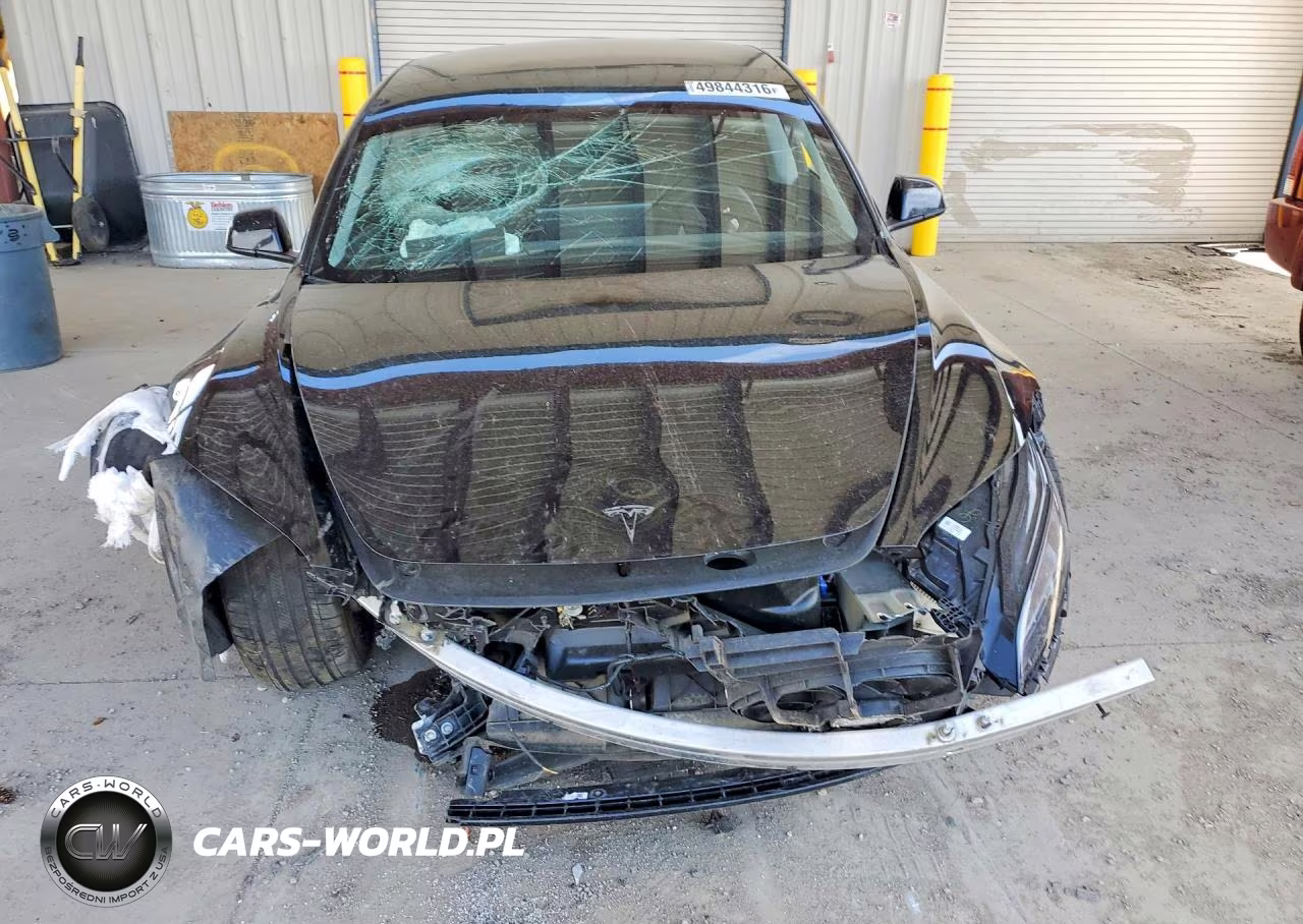 2025 Tesla Model 3 VIN:5YJ3E1EA6SF880714 - 5