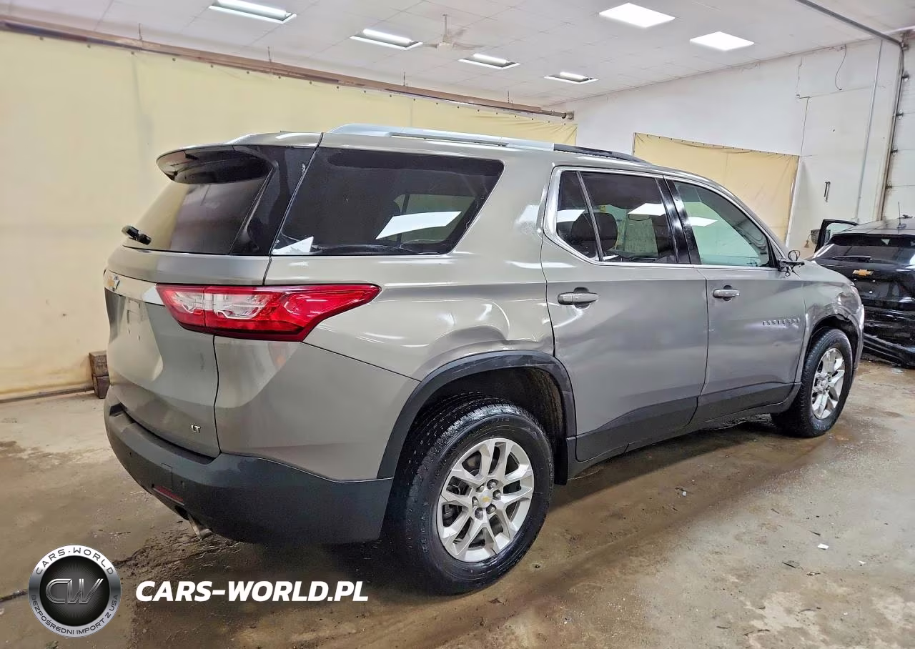 2018 Chevrolet Traverse Lt VIN:1GNERGKW6JJ167178 - 3