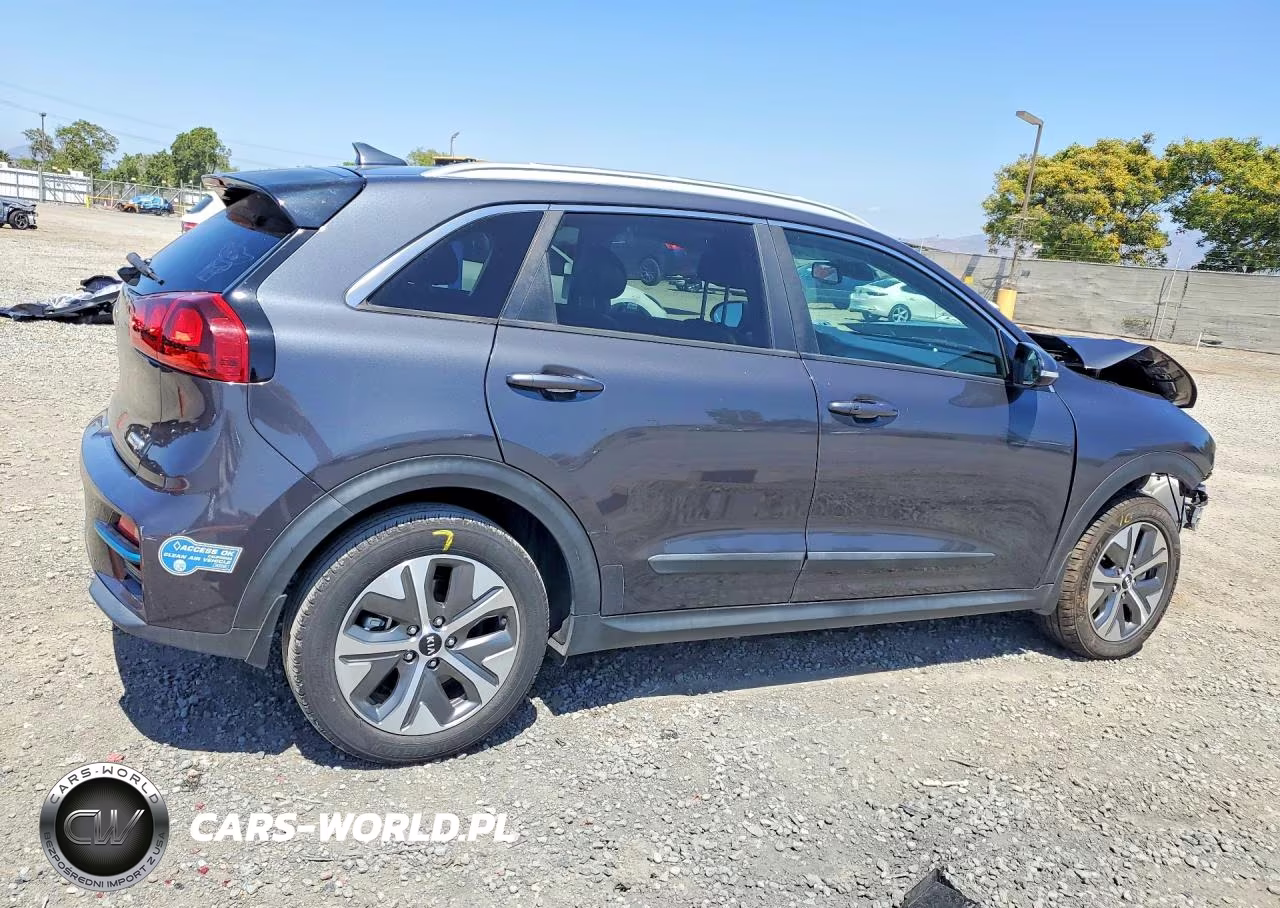 2020 Kia Niro Ex VIN:KNDCC3LG7L5055910 - 3