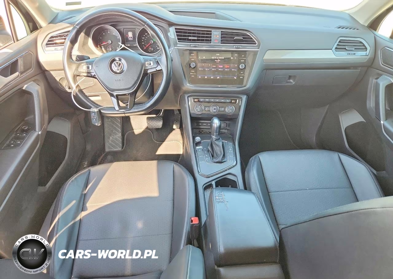 2018 Volkswagen Tiguan Se VIN:3VV3B7AX0JM108145 - 8